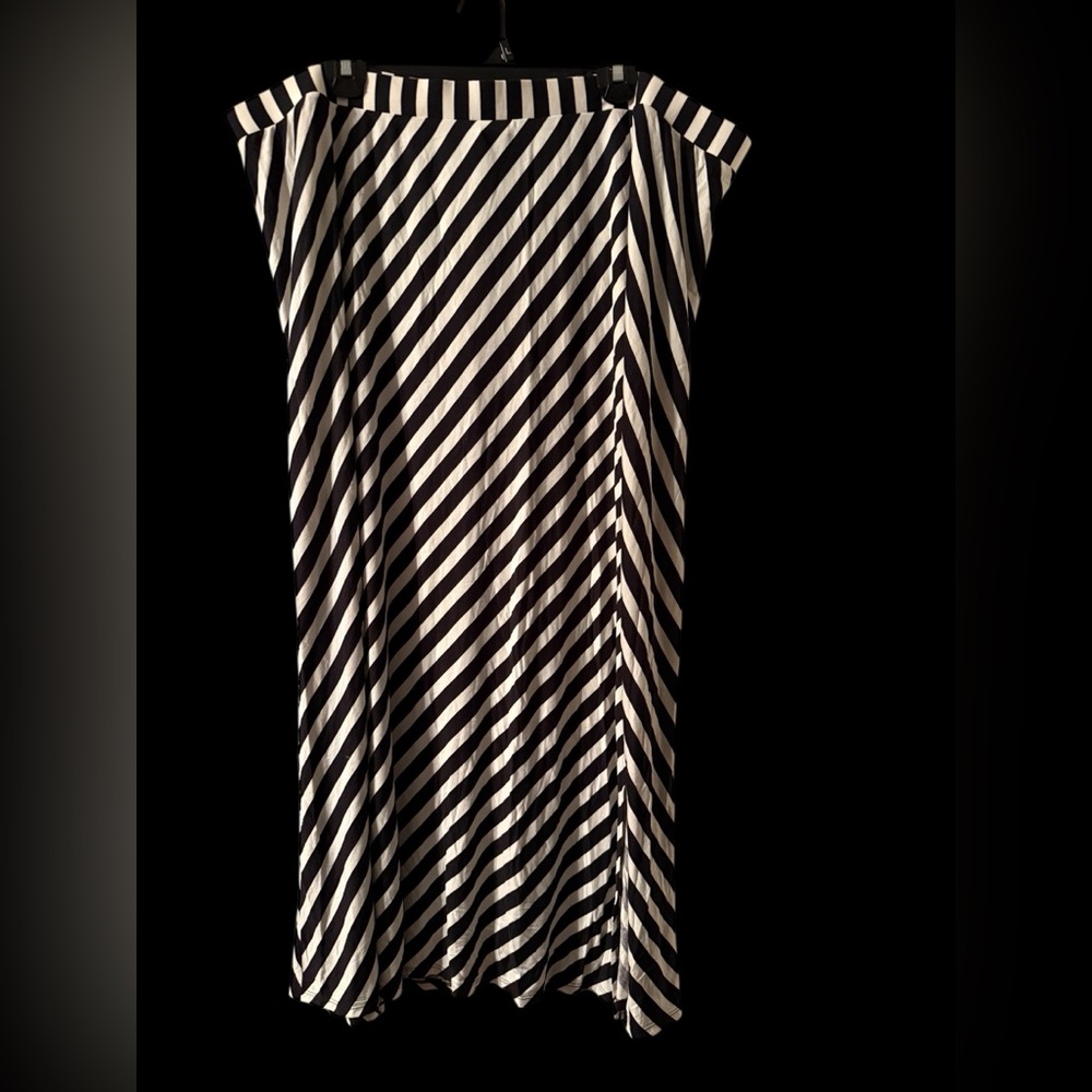 Lane Bryant Black and White Diagonal Stripe Maxi Skirt